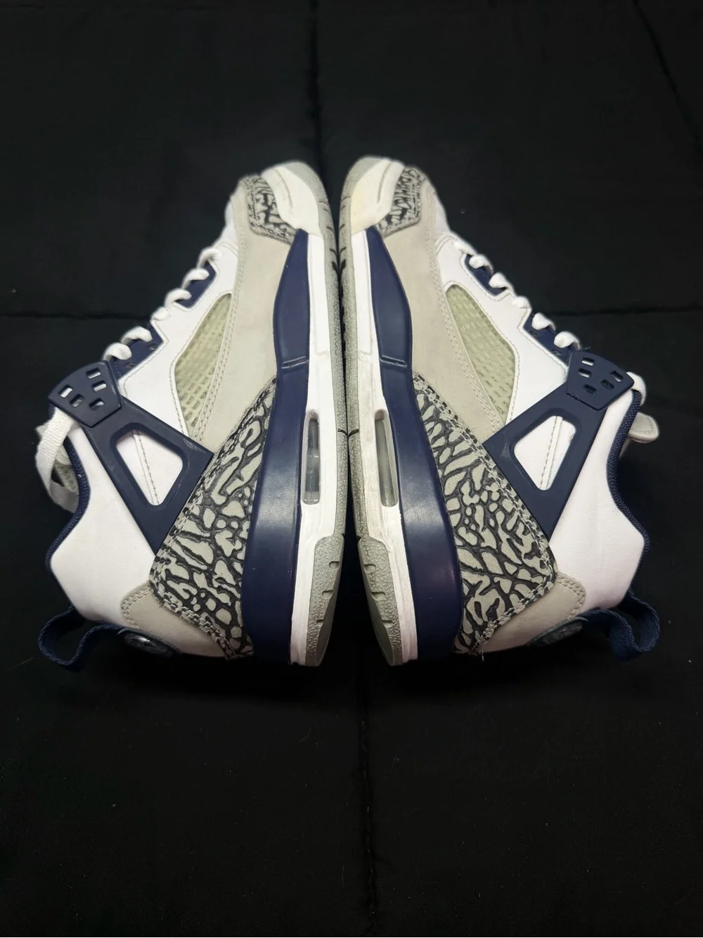 Jordan White and Navy Retro Elephant-Print Sneakers